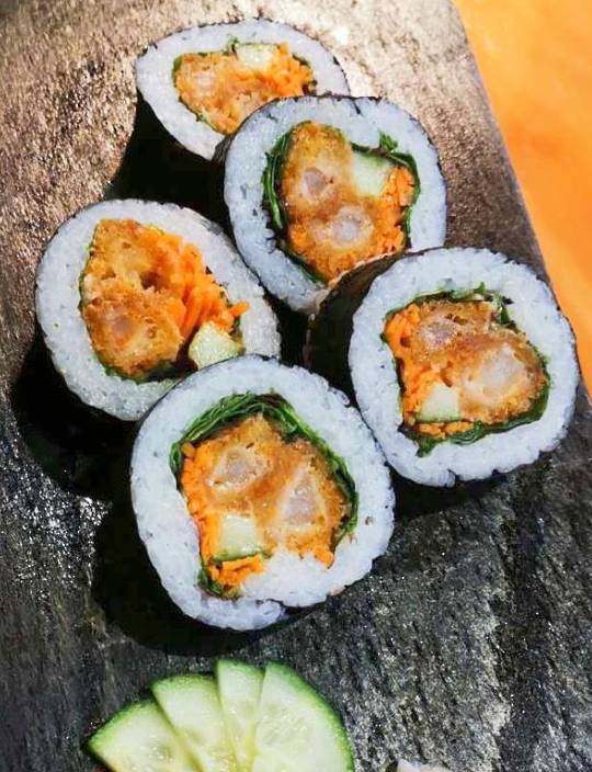 10 pc Prawn Sushi